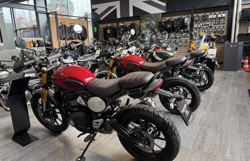 Showroom Triumph au garage St-Christophe à Develier