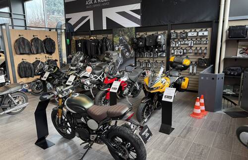 Showroom Triumph au garage St-Christophe à Develier